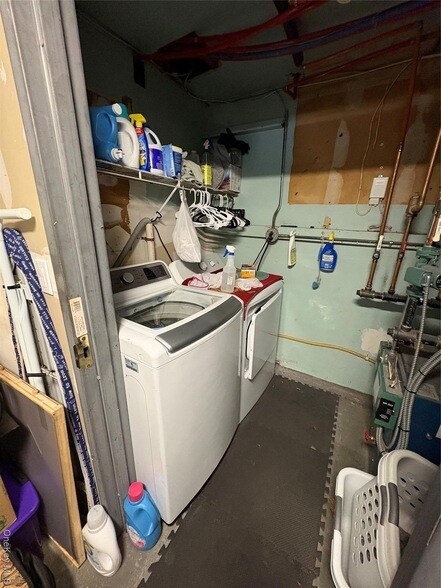 Building Photo - 191 Atlantic Pl