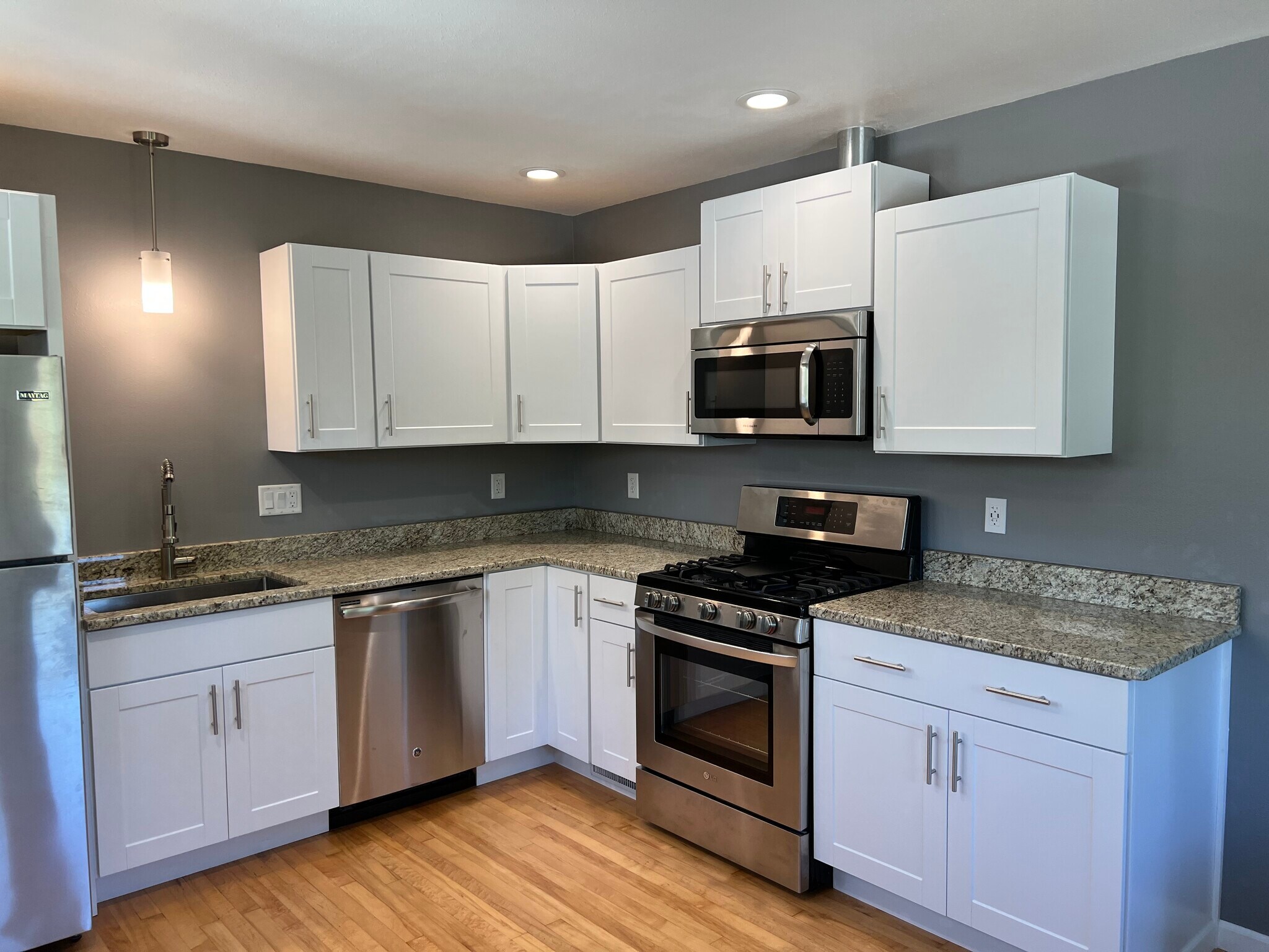 Kitchen - 1124 Emerald St