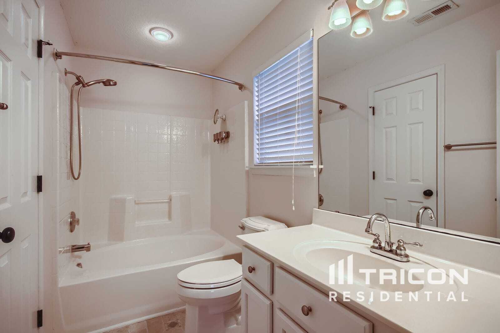 Building Photo - 2638 Rozzelles Landing Dr