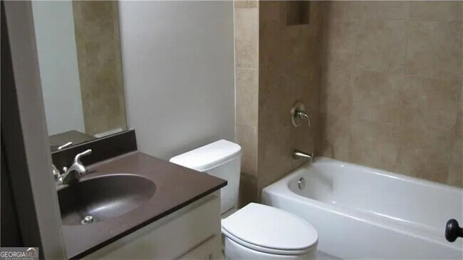 Building Photo - 6556 Bennington Bluff Ct