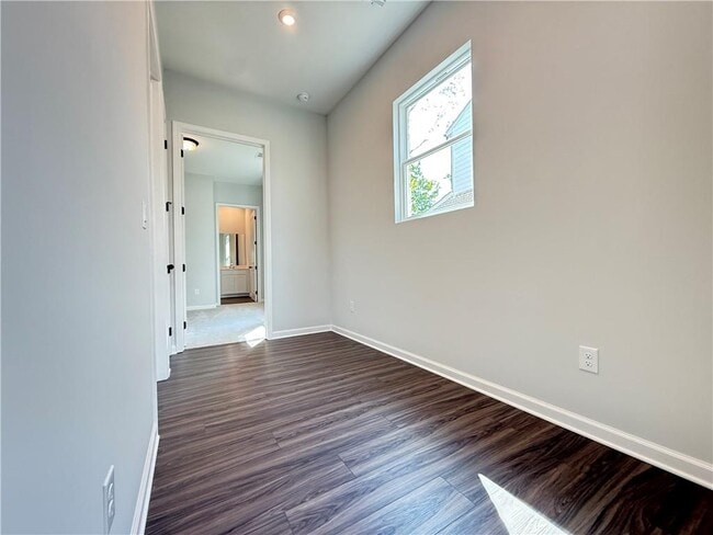 Building Photo - 1487 Ridge Rd