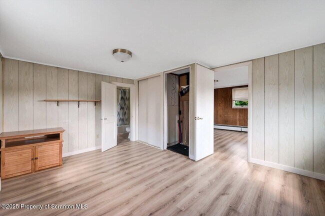 Building Photo - 970 PA-307