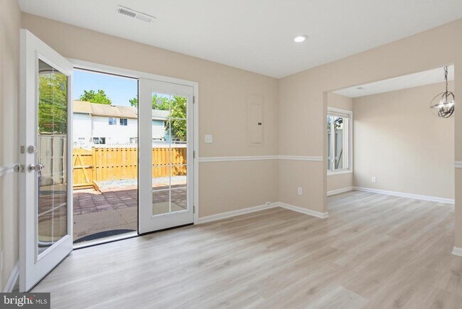 Building Photo - 744 Cordell Way