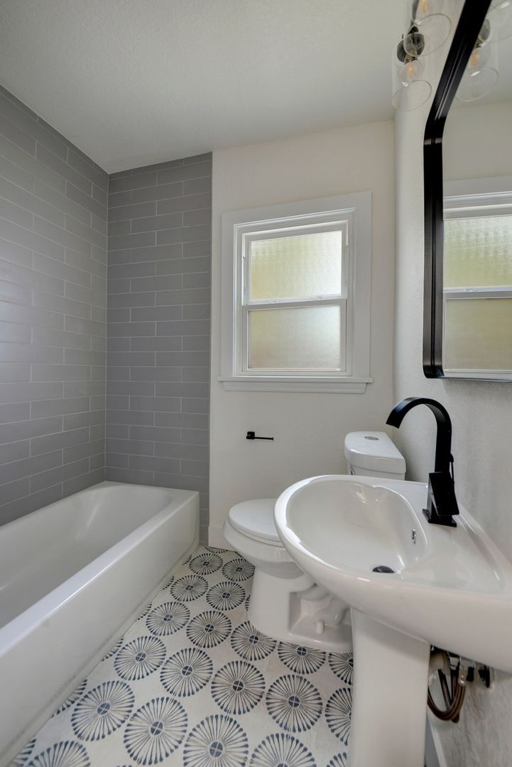 Building Photo - 7001 W 48th Ave