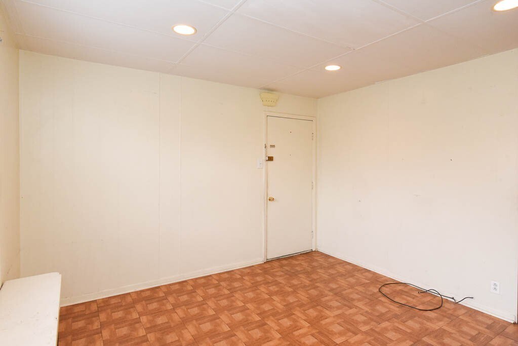 Building Photo - 3734 W Wabansia Ave