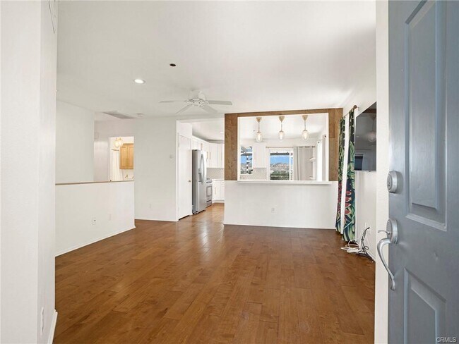 Building Photo - 15271 Golden Ct