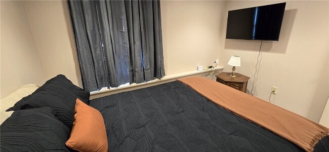 Building Photo - 315 Laurens St