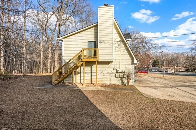 Building Photo - 2037 Laboon Cir