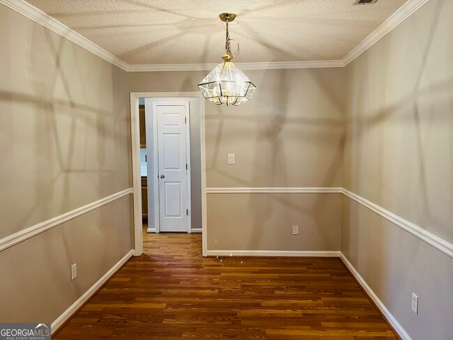 Building Photo - 155 Woodstream Wy