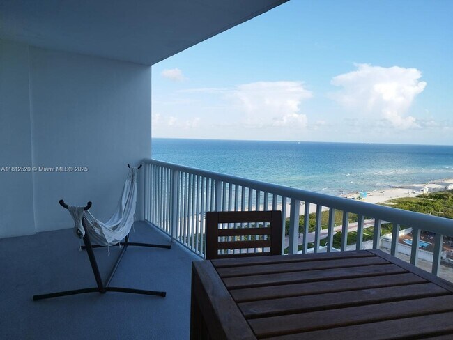 Building Photo - 5401 Collins Ave