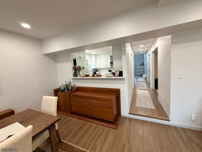 Building Photo - 22 Castle Ridge Dr