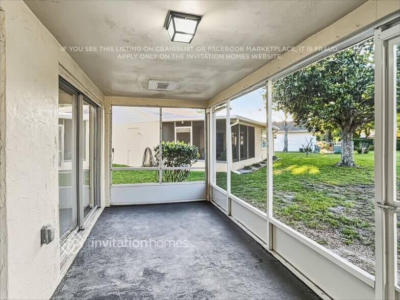 Building Photo - 12206 Meadowbrook Ln