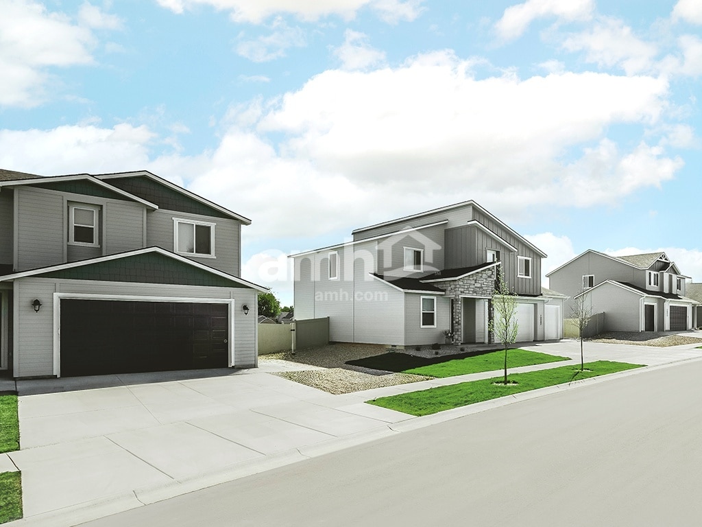 Building Photo - 10009 W Malad St