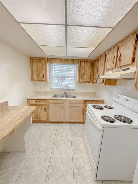 Building Photo - 2511 Coral Ave