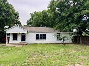 Building Photo - 1197 FM697