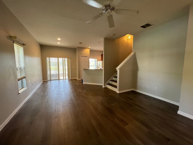 Building Photo - Great Location, near Maitland and I-4, 3 bedroom