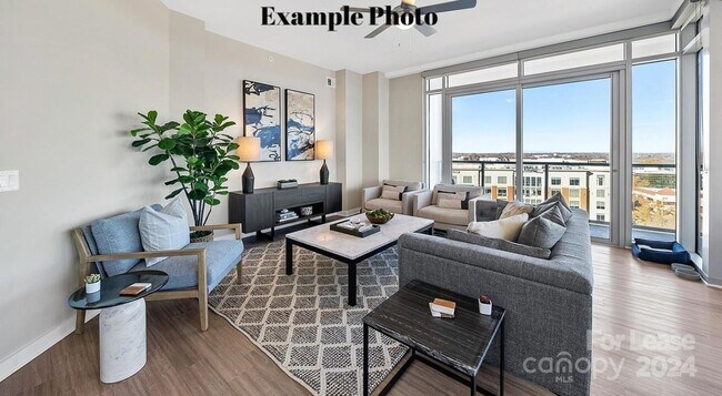 Building Photo - 4425 Sharon Rd