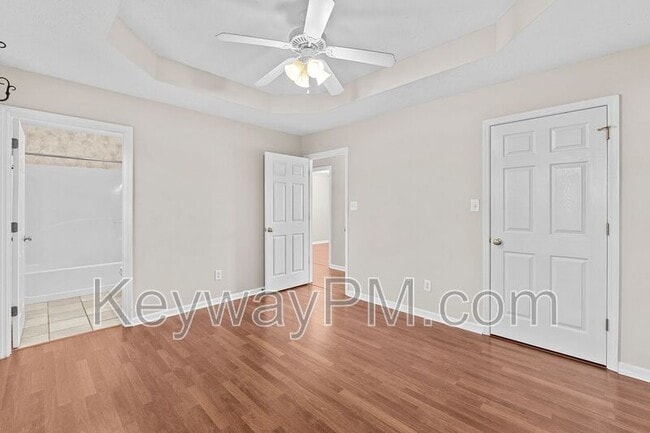 Building Photo - 19 Whitney Ct