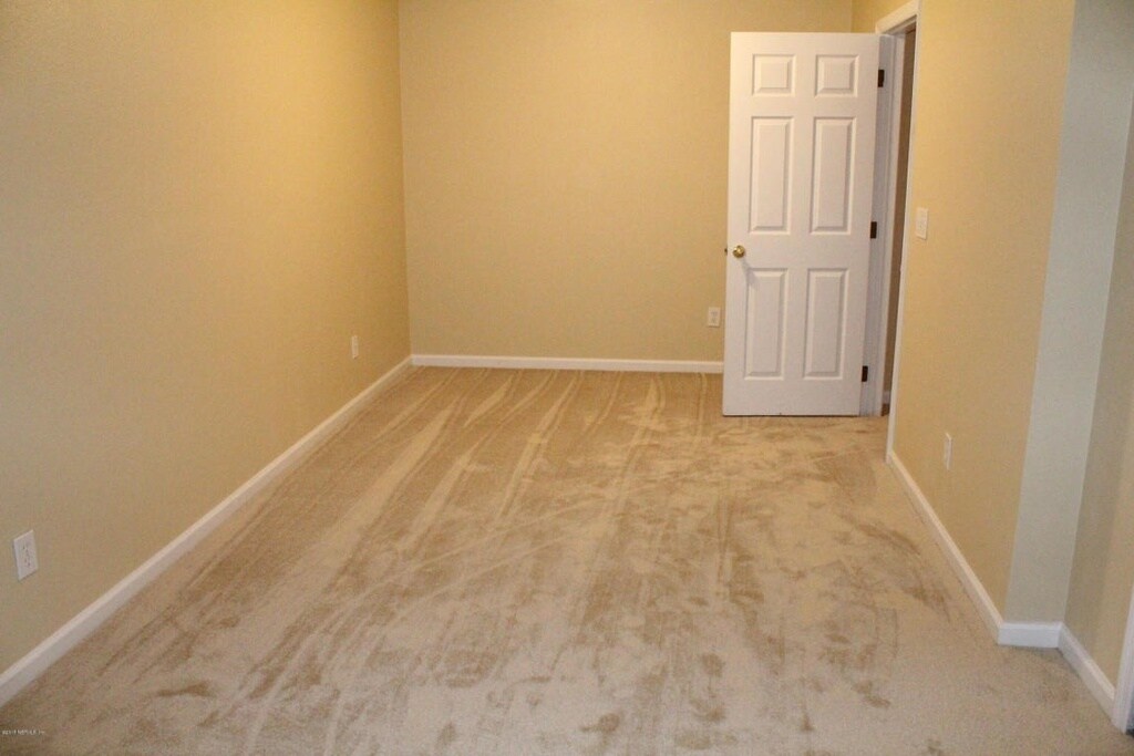 Building Photo - 6852 Misty View Dr