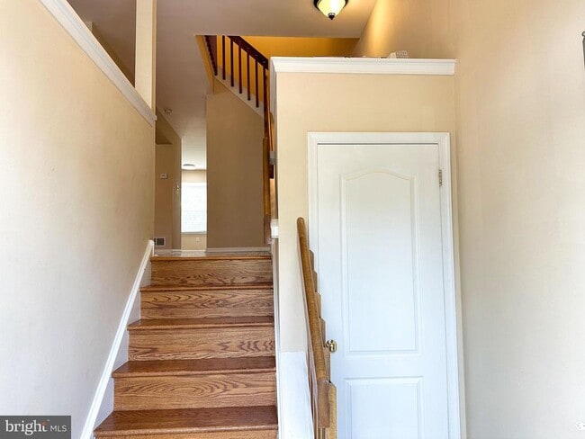 Building Photo - 1702 Old Mill Ct