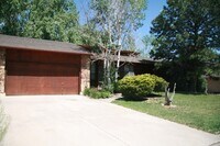 Building Photo - Beautiful 5 Bedroom Ranch Style Home in No...