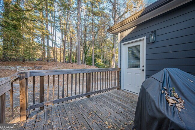 Building Photo - 1953 Beecher Rd SW