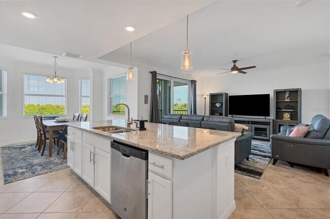Building Photo - 14071 Heritage Landing Blvd