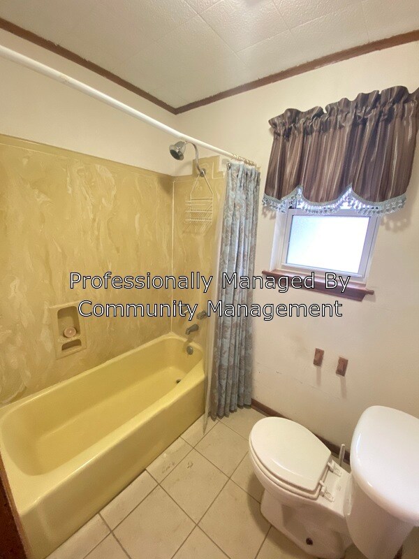 Building Photo - 40291 LA-42