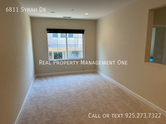 Building Photo - 6811 Syrah Dr