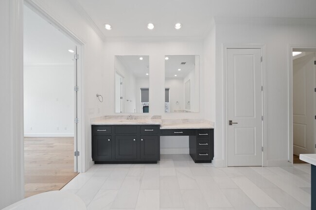 Building Photo - 7550 Little Caprese Ln