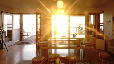 Building Photo - 19118 Soundview Dr NW