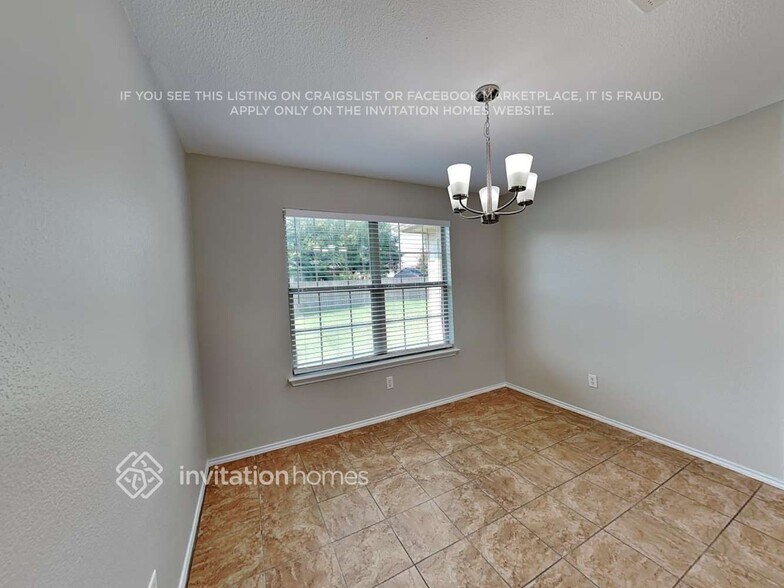 Building Photo - 308 Leanne Dr