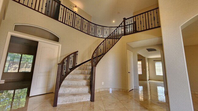 Building Photo - 4 Bedroom Home in the Kerby Estates Commun...