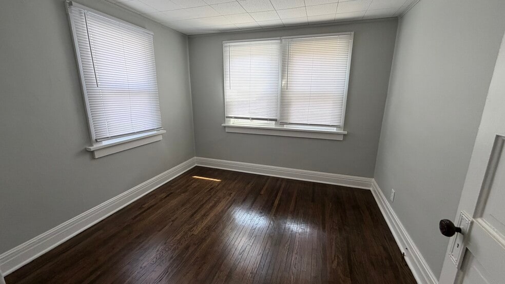 Building Photo - 4815 Lexington Blvd