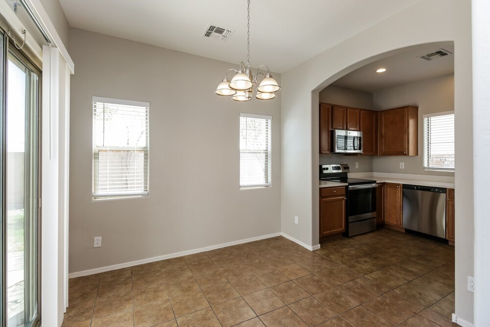 Building Photo - 4741 E Olney Ave