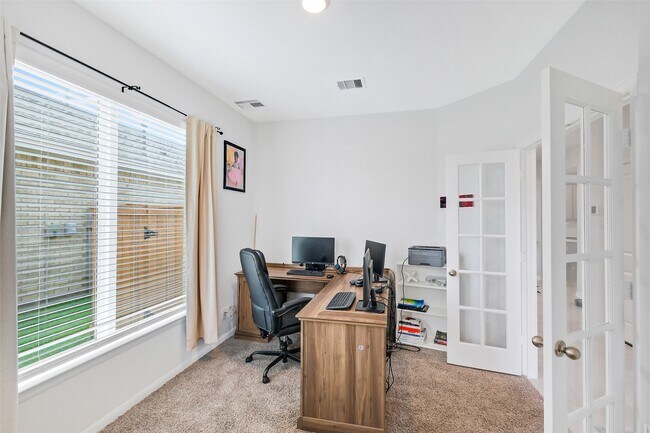 Building Photo - 2445 Whisper Frst Dr
