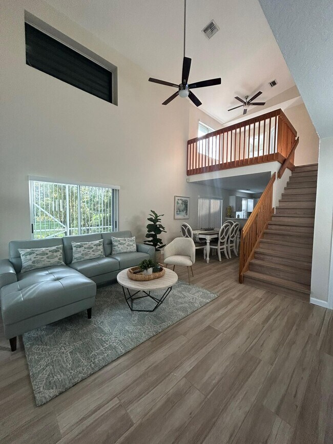 Building Photo - 1136 Staghorn St