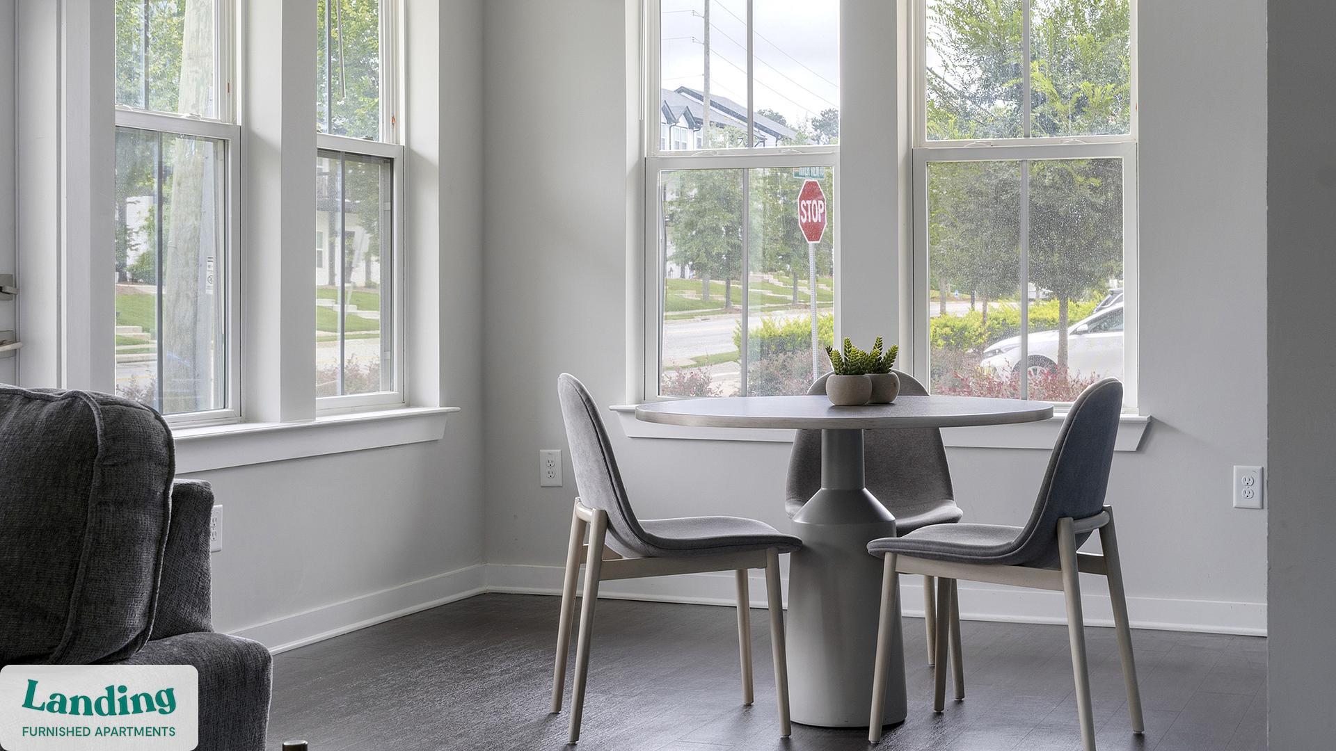 Building Photo - 6025 Riverview Rd SE