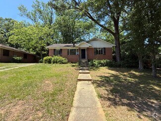 Building Photo - 700 Lilac Ave