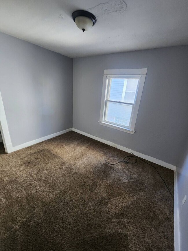 Building Photo - 11702 Honeydale Ave