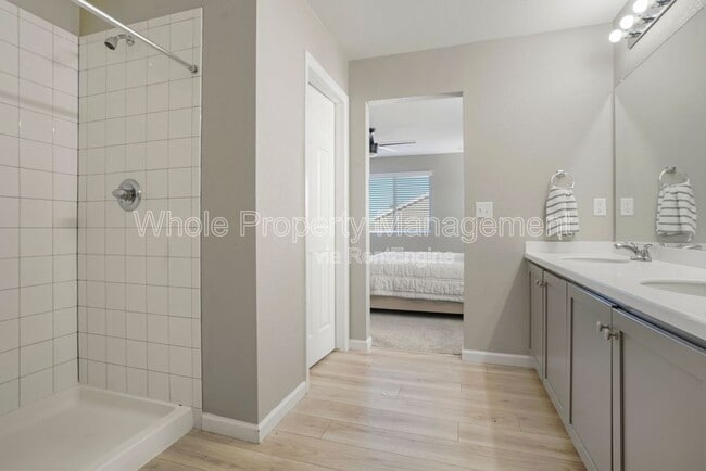 Building Photo - 27837 E 9th Ln