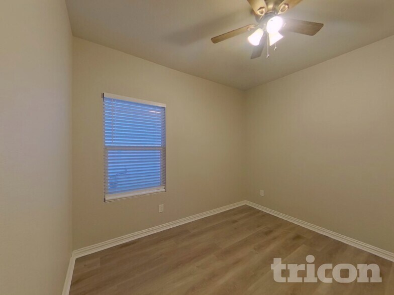 Building Photo - 1805 Ash Oak Ln