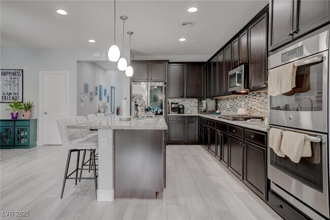 Building Photo - 10597 Cloud Whisper Dr