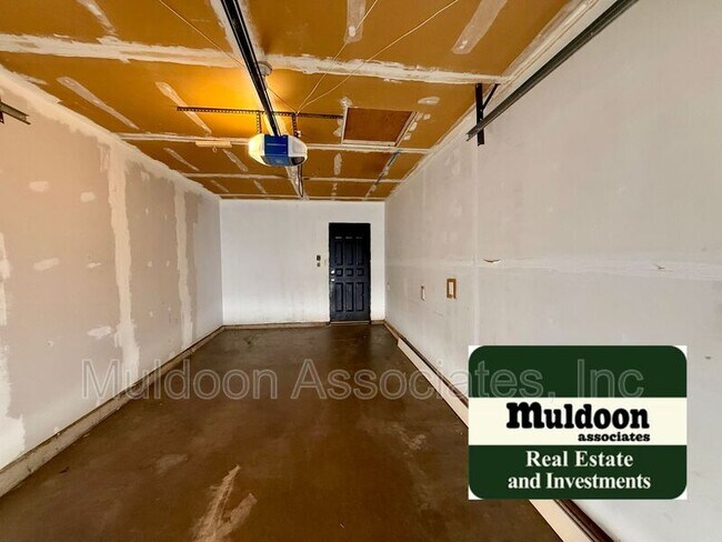 Building Photo - 3965 Colony Hills Cir