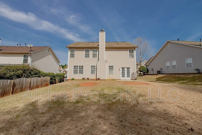 Building Photo - 111 Shairpin Ln