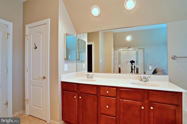 Building Photo - 8163 Snead Loop