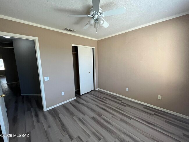 Building Photo - 9172 E Corte Arroyo Oeste