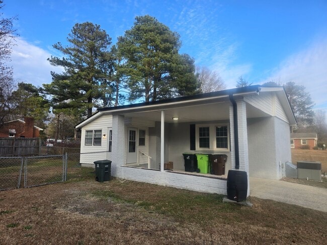 Building Photo - Charming & Low-Maintenance Living Just Steps from Downtown Wendell!