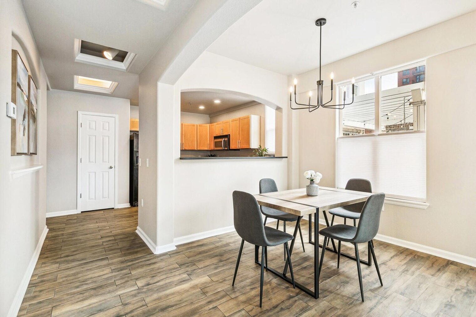 Building Photo - 1727 Pearl St