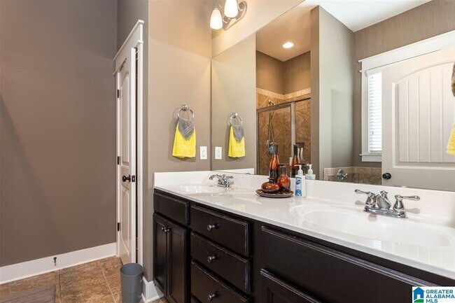 Building Photo - 5067 Skylar Way